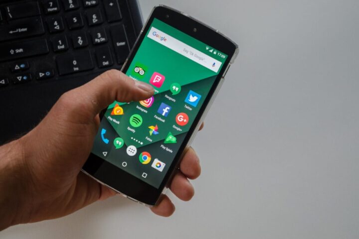 smartphone 1707069 1920