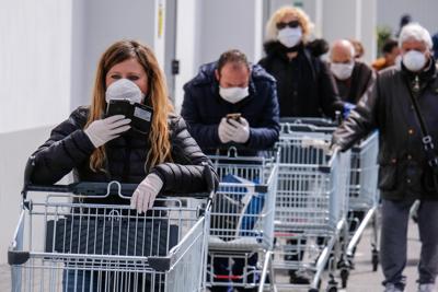 coronavirus fila supermercato Fg
