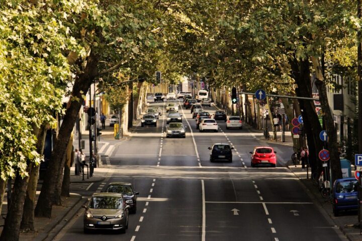 traffico auto automobili strade citta