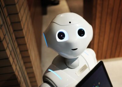 robot 2587571 1280 1140x815
