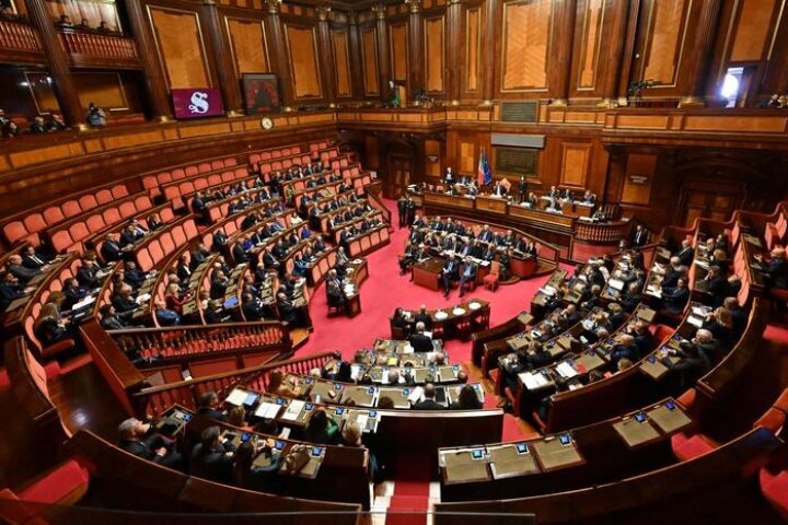 governo: al via in senato seduta per fiducia