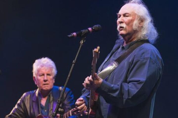 ++ muore a 81 anni il cantautore usa david crosby ++