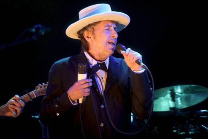 bob dylan wins 2016 nobel prize in literature