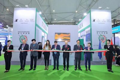 cina padiglione italia alla fiera sulle tecnologie ambientali