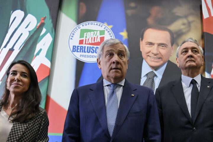 conferenza stampa di forza italia