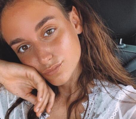 la hostess arrestata in arabia saudita, giallo sulle accuse