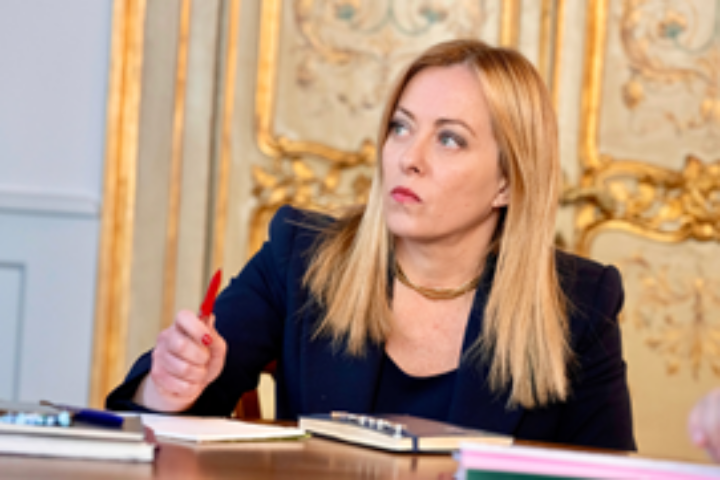 prsidenza del consiglio meloni mwessaggio sul lavoro immagine15