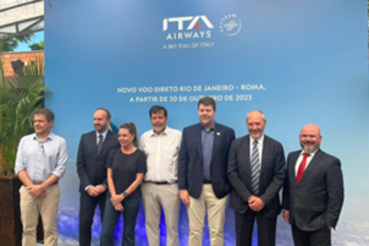 facebook brasile il console generale iacchini alla presentazione del volo diretto ita airways roma rio de janeiro immagine4 302x223