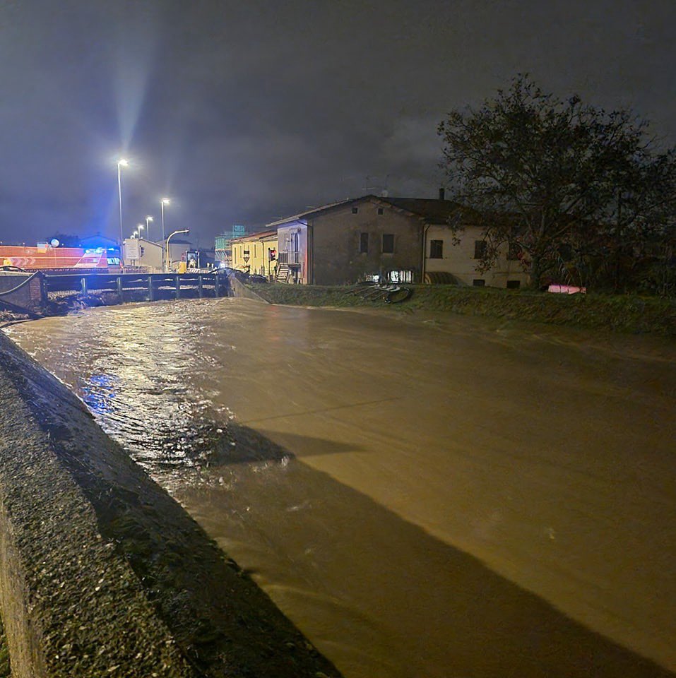 alluvione toscana foto x giani