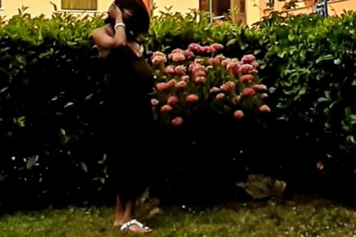 monia