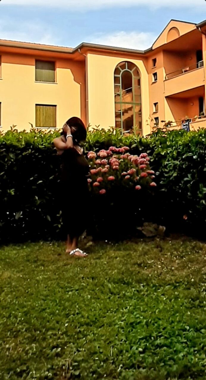 monia