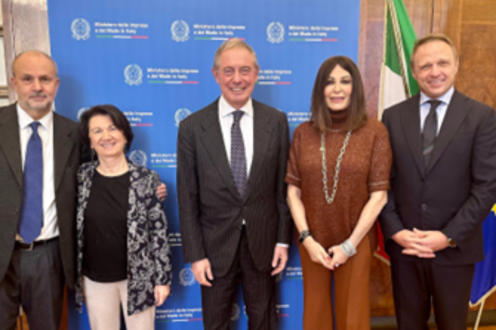 ministero made in italy aggiungi un posto a tavola che ce un bambino in piu immagine5 403x223