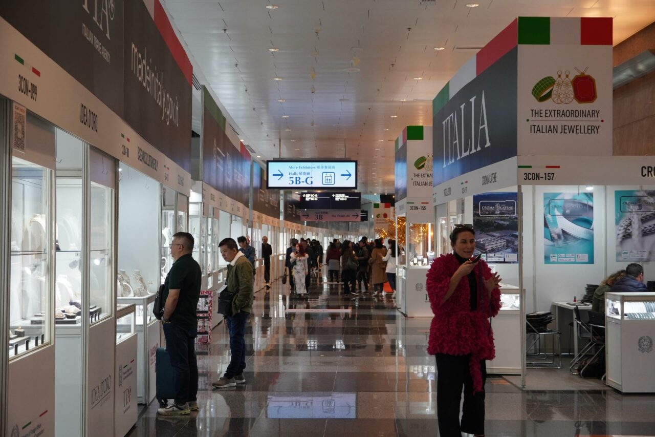 hong kong italia protagonista alla fiera della gioielleria