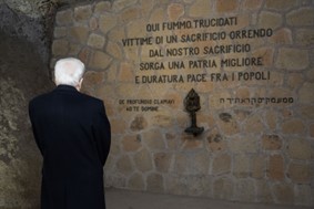 presidenza della repubblica80° anniversario delleccidio delle fosse ardeatine il presidente mattarella alla cerimonia commemorativa immagine1