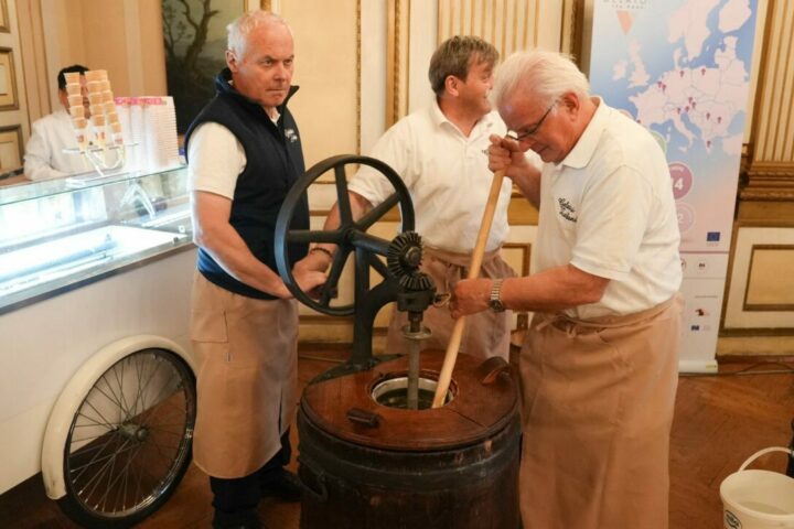 settimana del gelato italiano a vienna scaled