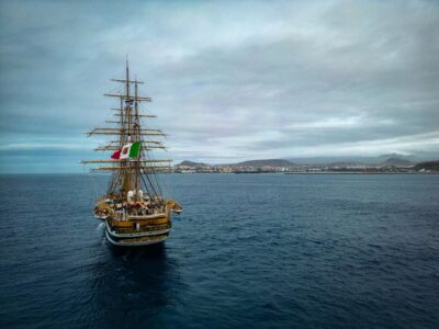 cile lamerigo vespucci lascia valparaiso e prosegue tour mondiale