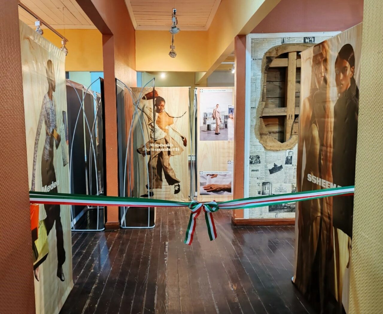argentina a bahia blanca la mostra fashion panorama