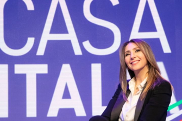 casa italia seconda stagione immagine3 e1694782401478 525x223
