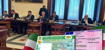 porta patenti immagine14 462x223