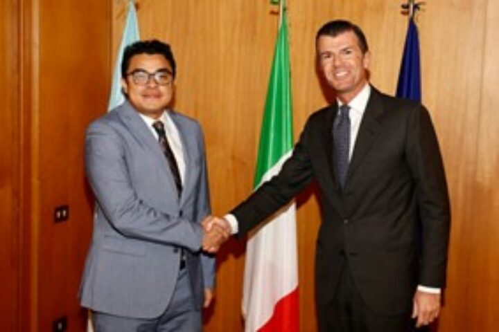 x il sottosegretario agli esteri giorgio silli ha incontrato alla farnesina il vice segretario di politica estera dellhonduras gerardo torres zelaya immagine1