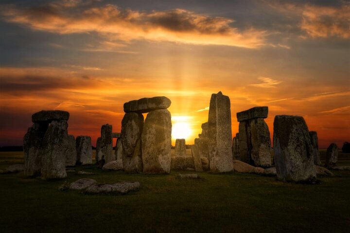 stonehenge solstizio pixabay