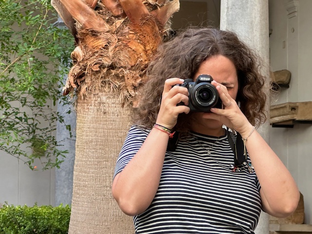 maria sole stancampiano con macchina fotografica