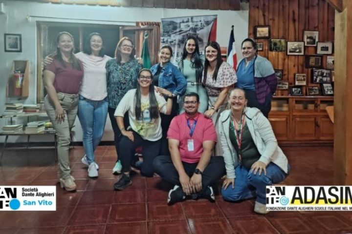 profesora veronica romanelli durante visita a san vito 800x450