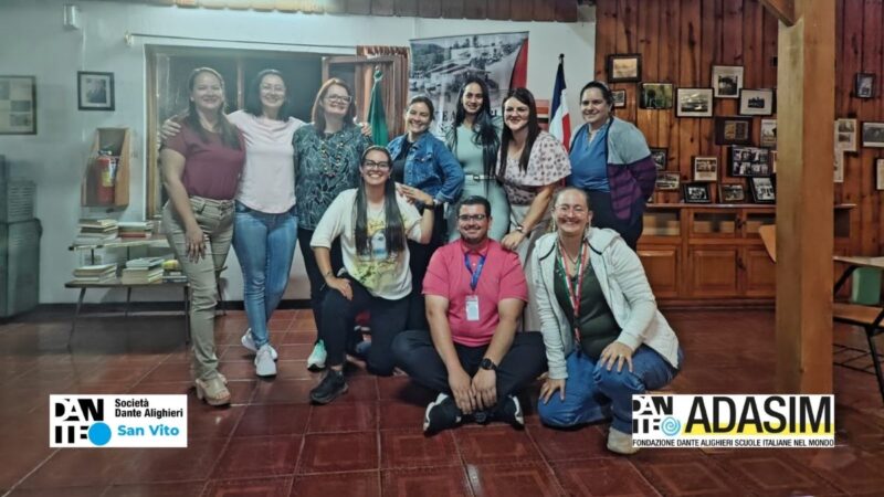 profesora veronica romanelli durante visita a san vito 800x450
