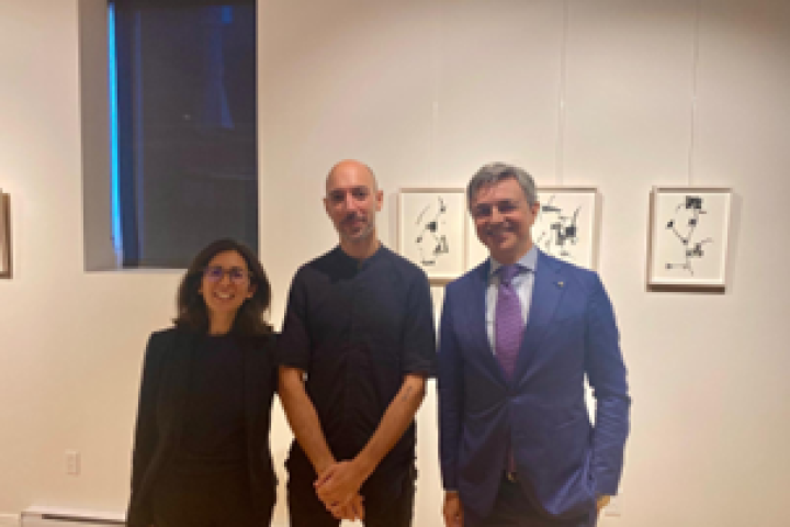 inaugurazione della mostra la forma dellaria alliic di montreal alla presenza dellambasciatore ditalia in canada alessandro cattaneo immagine8 303x223