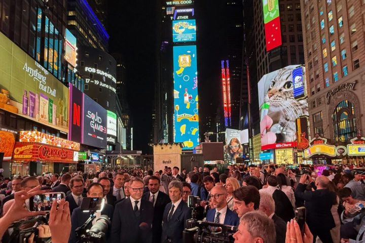 times square 3 1140x815