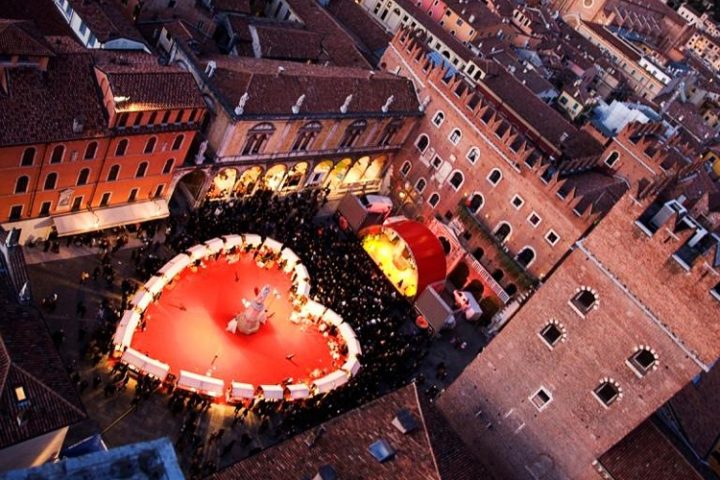 20200128113759visit italy on valentine day
