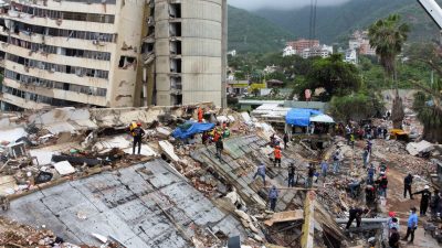 file photo: aftermath of earthquakes in la guaira