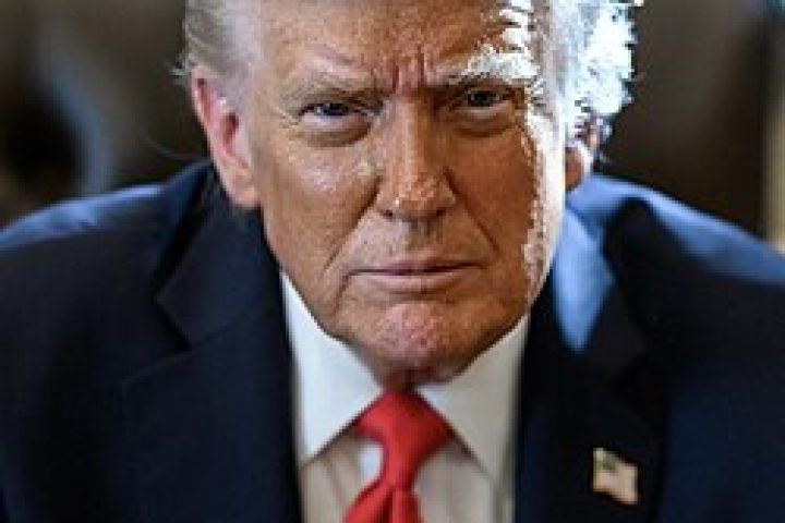 june 2026 official portrait of donald j. trump by daniel torok (cropped 2)