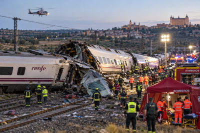accidente ferroviario al atardecer en toledo